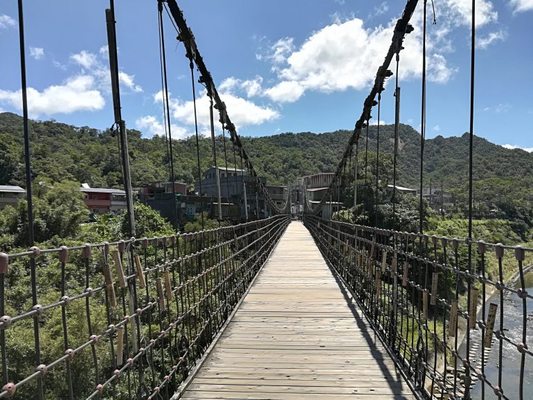 吊橋 吊橋