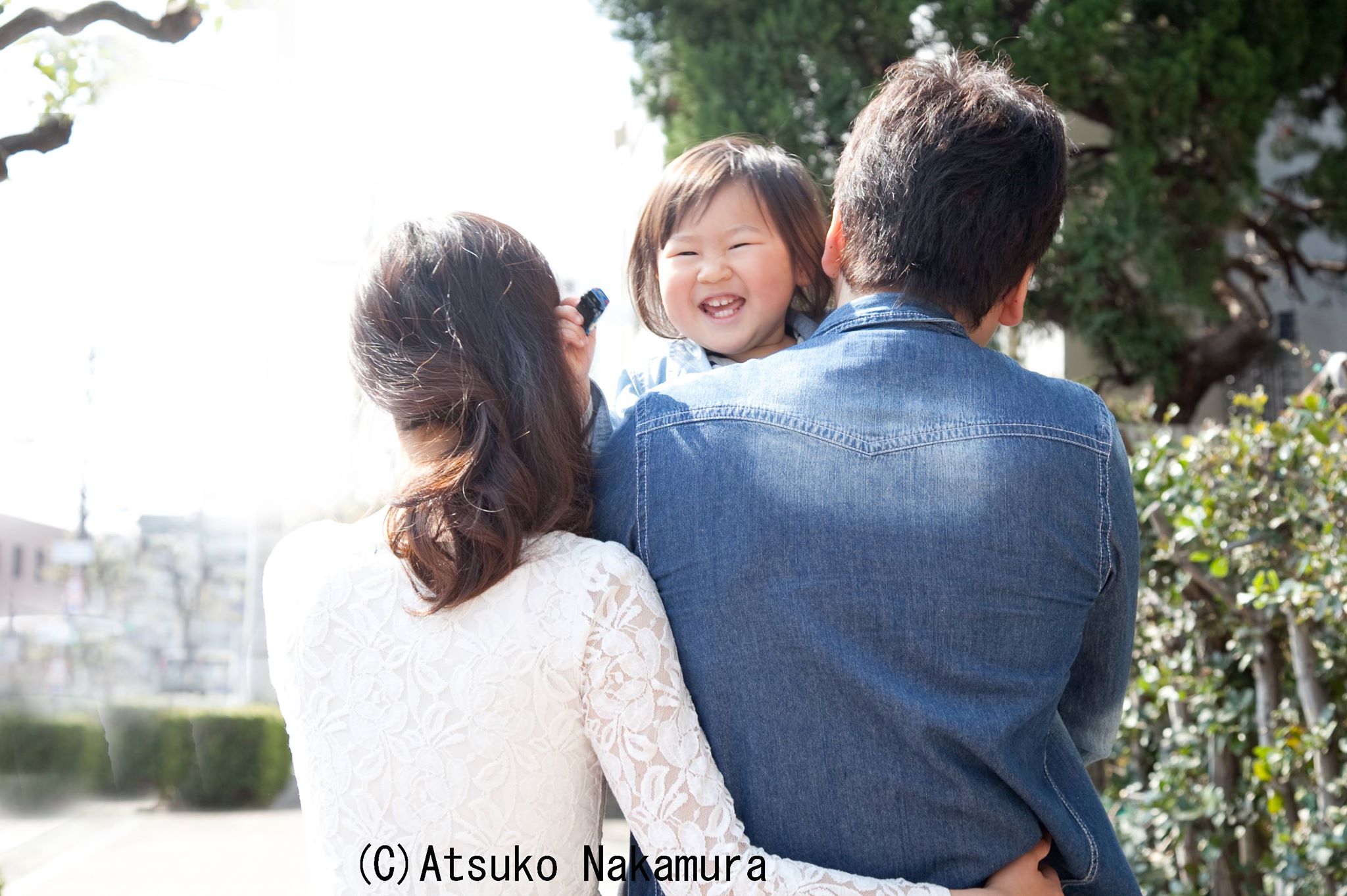 家族の記念日に 何度も見たくなる しあわせ家族写真 の撮り方を伝授 プロのカメラマンに聞く 誰でも 簡単 きれい な写真撮影術 Vol 4 H Style